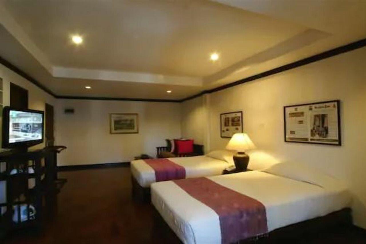 Cucumber Inn Suite Pattaya Ngoại thất bức ảnh