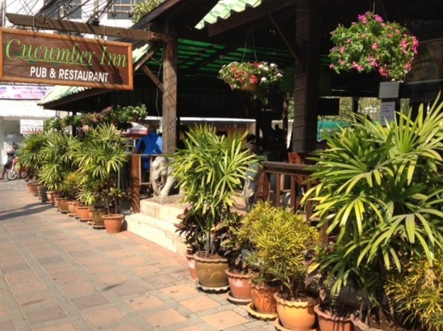 Cucumber Inn Suite Pattaya Ngoại thất bức ảnh