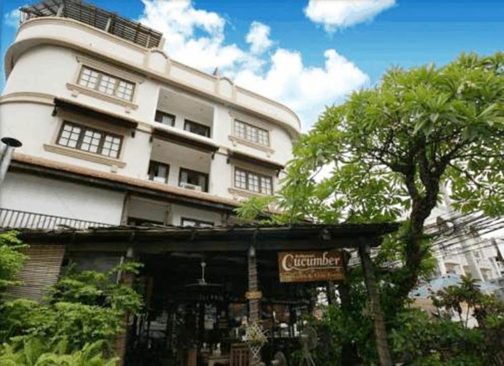 Cucumber Inn Suite Pattaya Ngoại thất bức ảnh