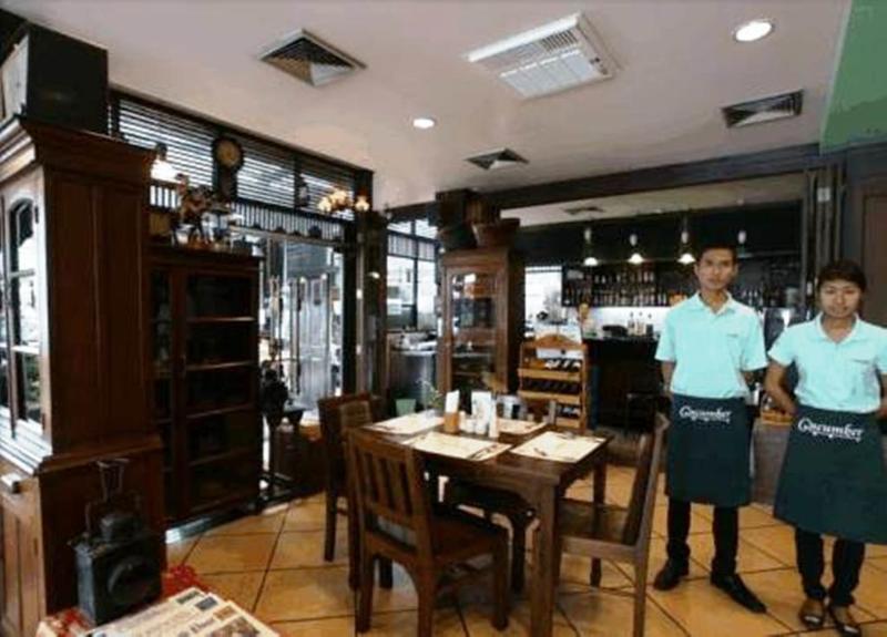 Cucumber Inn Suite Pattaya Ngoại thất bức ảnh