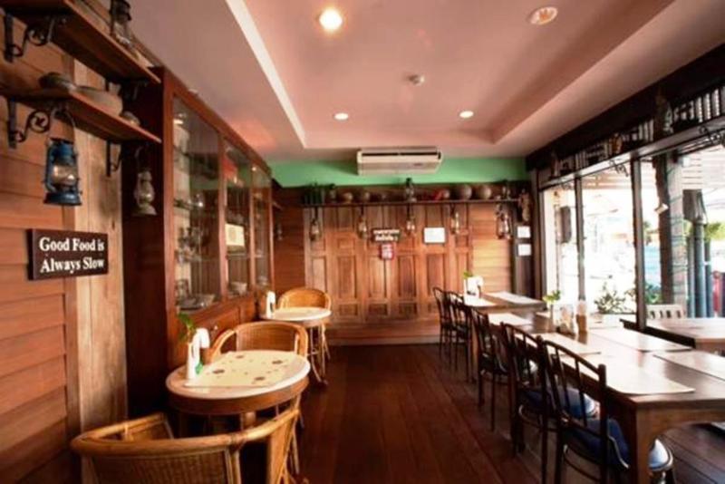 Cucumber Inn Suite Pattaya Ngoại thất bức ảnh